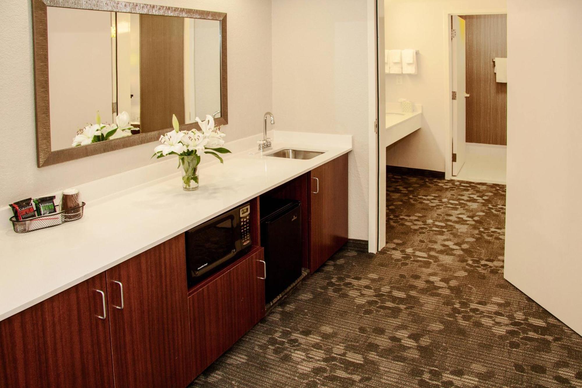 Courtyard By Marriott Rocky Mount Hotel Bagian luar foto